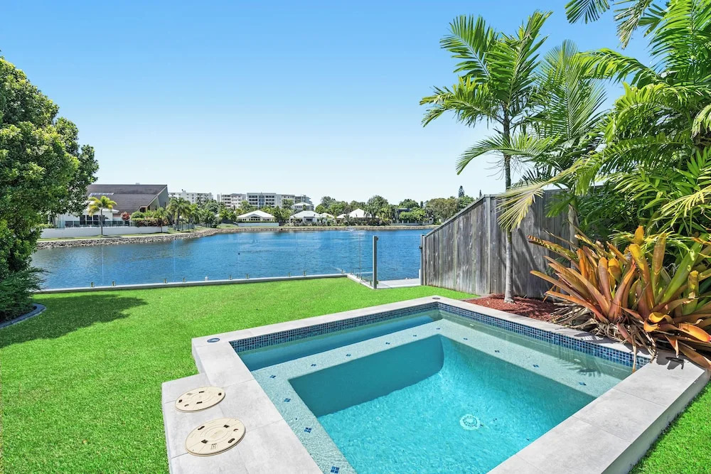 Blue Lagoon Villas