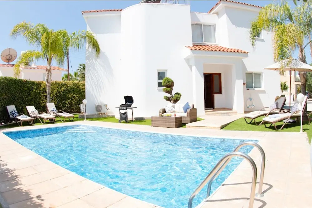 Villa Haven by Ezoria Villas