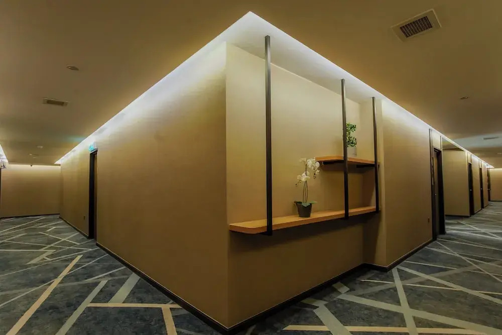 NB HOTEL