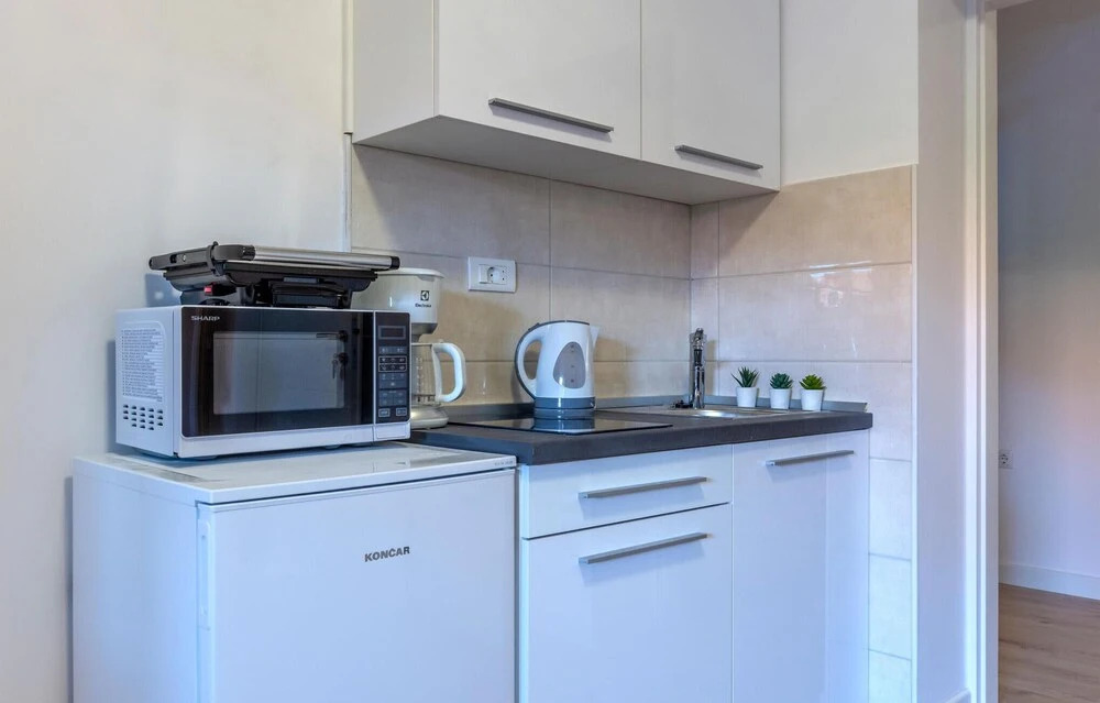 Beautiful Apartment in Jesenice With Wifi and 2 Bedrooms