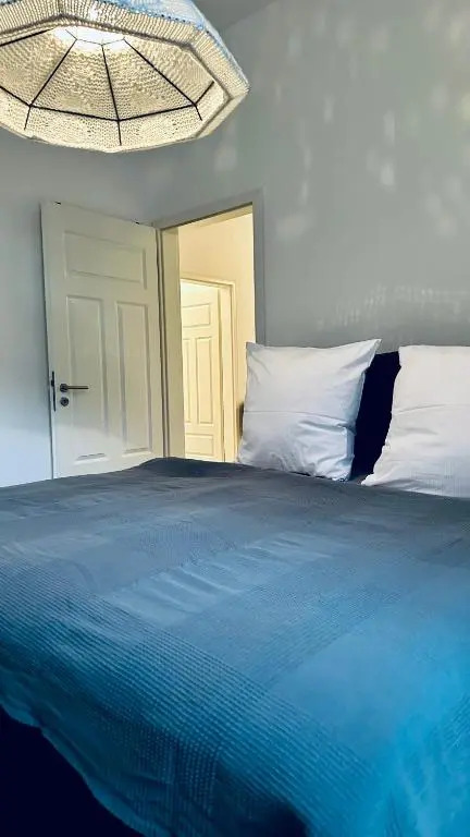 Modernes City-Apartment mit Blick in den Park und 2 Bäder H9