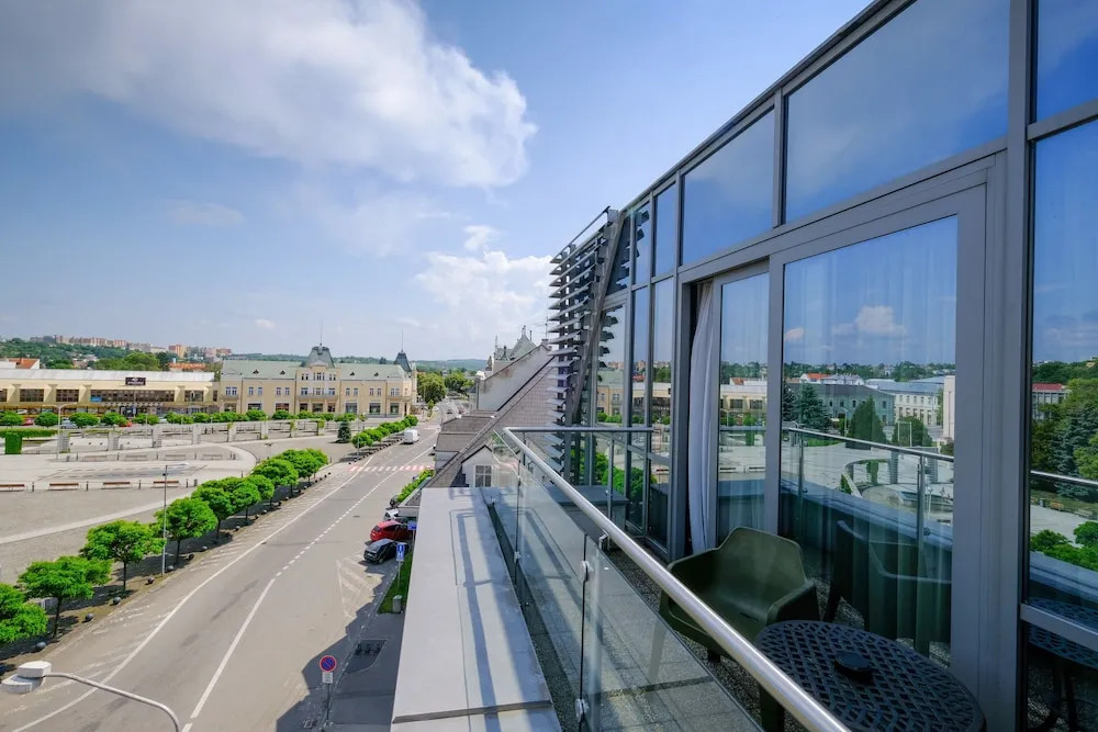 Business Hotel Astrum Laus