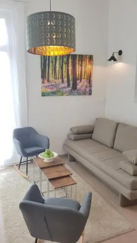 RockChair Apartment Niebuhrstraße