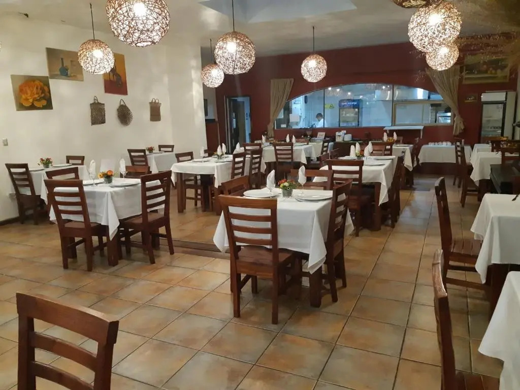 Hotel Duhatao Angol