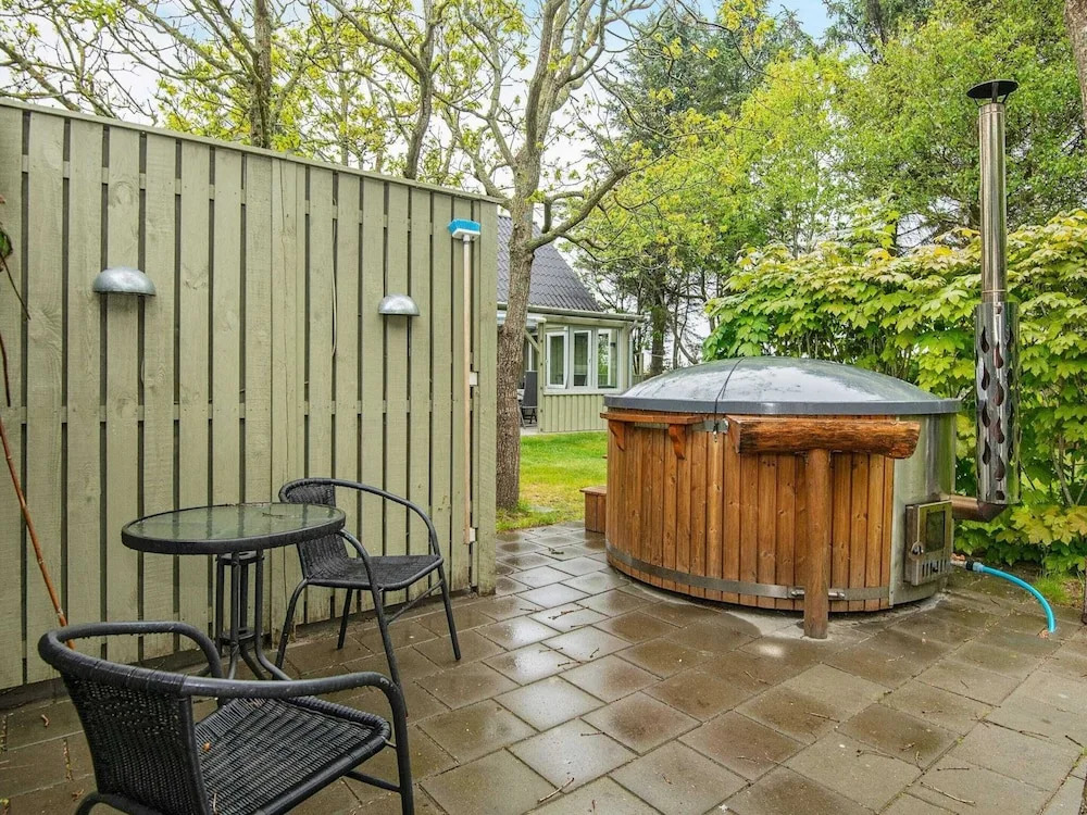 6 person holiday home in Hemmet