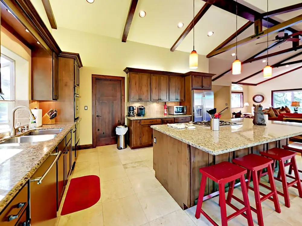 1857 High Meadow Trl Home 4 Bedrooms 2.5 Bathrooms Home