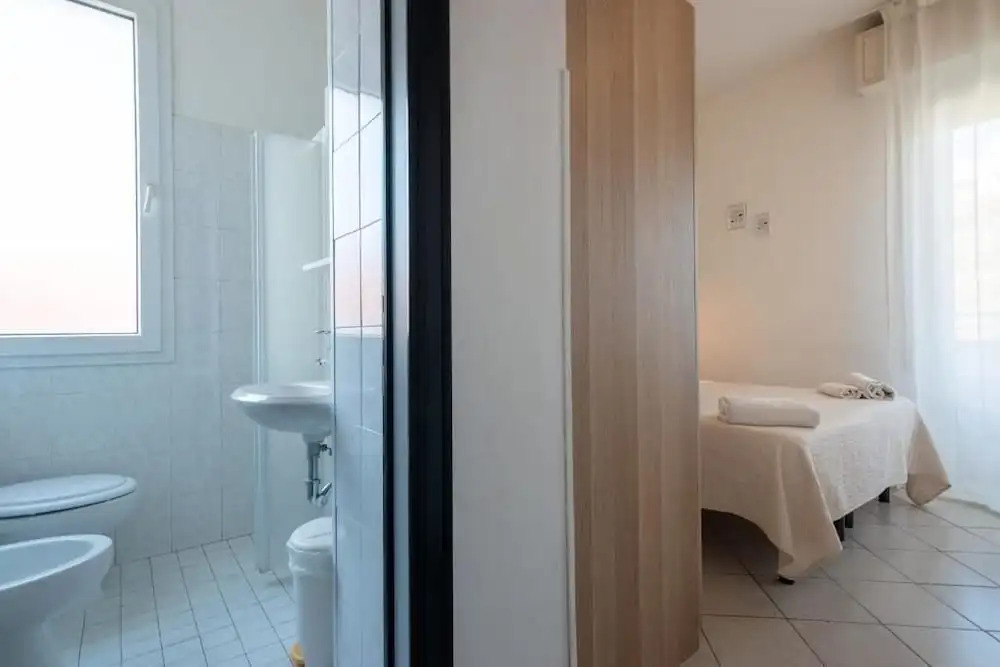 HOTEL JOHN