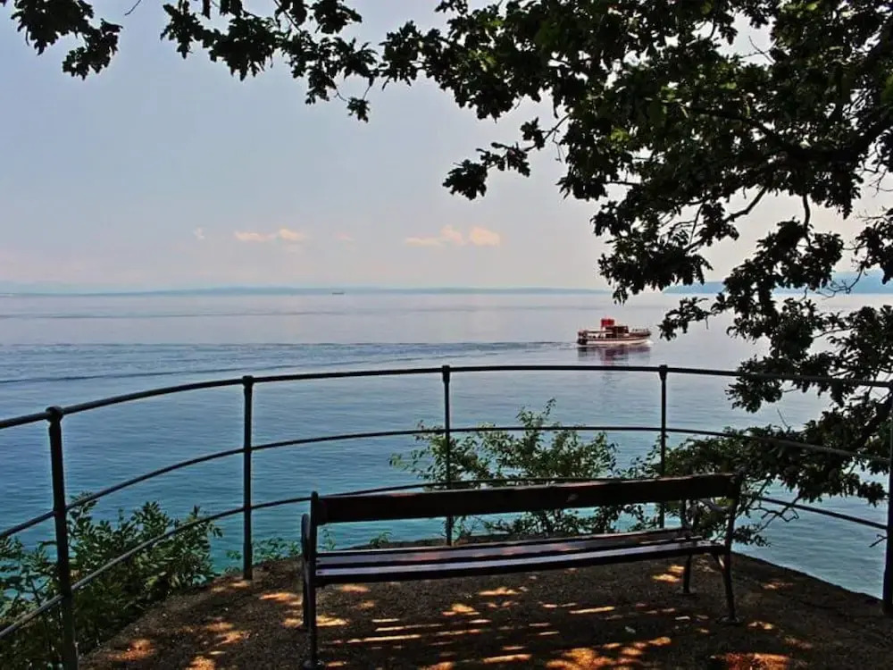 Secluded Lovran Apartment With Balcony and Patio