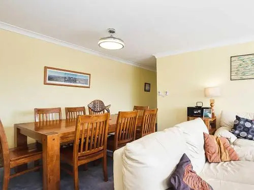 9 'Adriana' 83 Ronald Avenue - Fabulous Views And Aircon