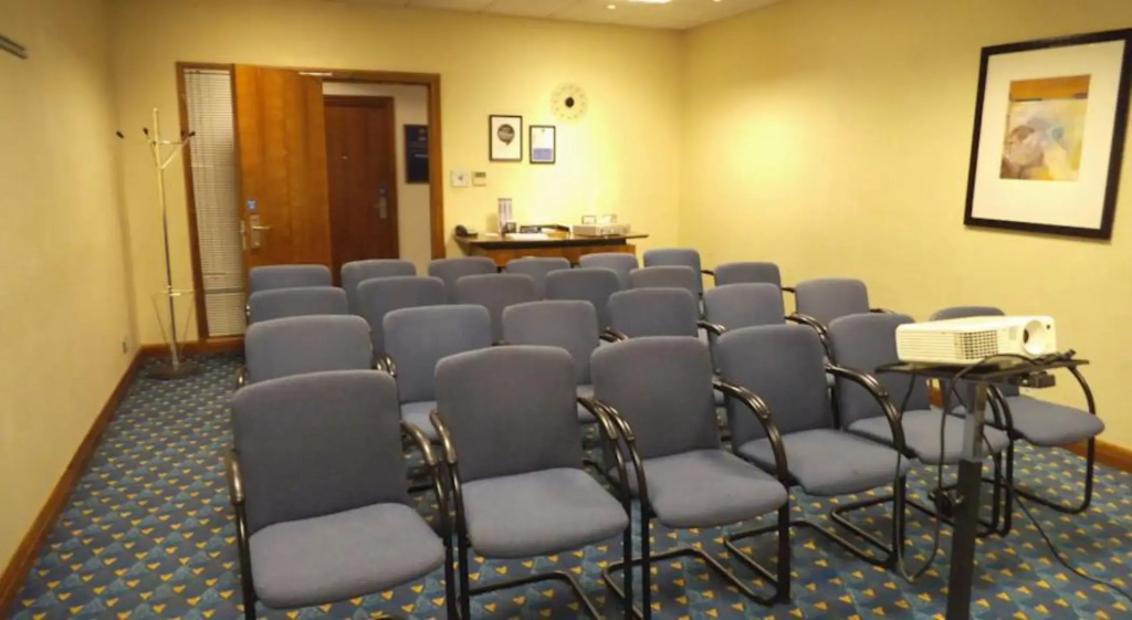 Airport Inn Gatwick