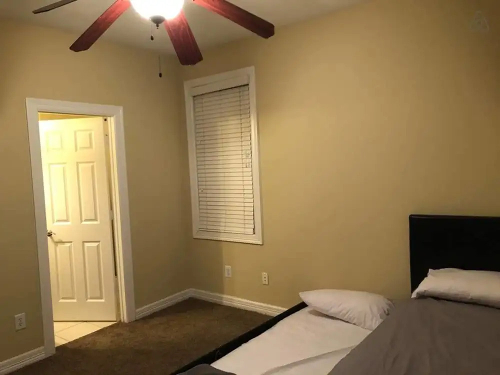 4 Story Rooftop - Executive Corporate Housing