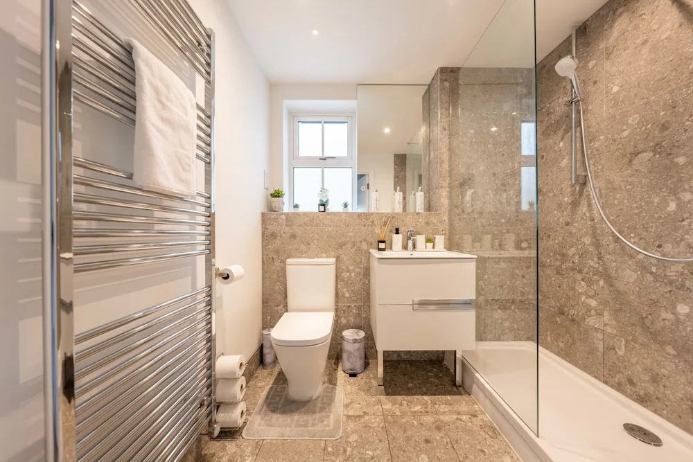 Super Luxe Central Maidenhead Apartment