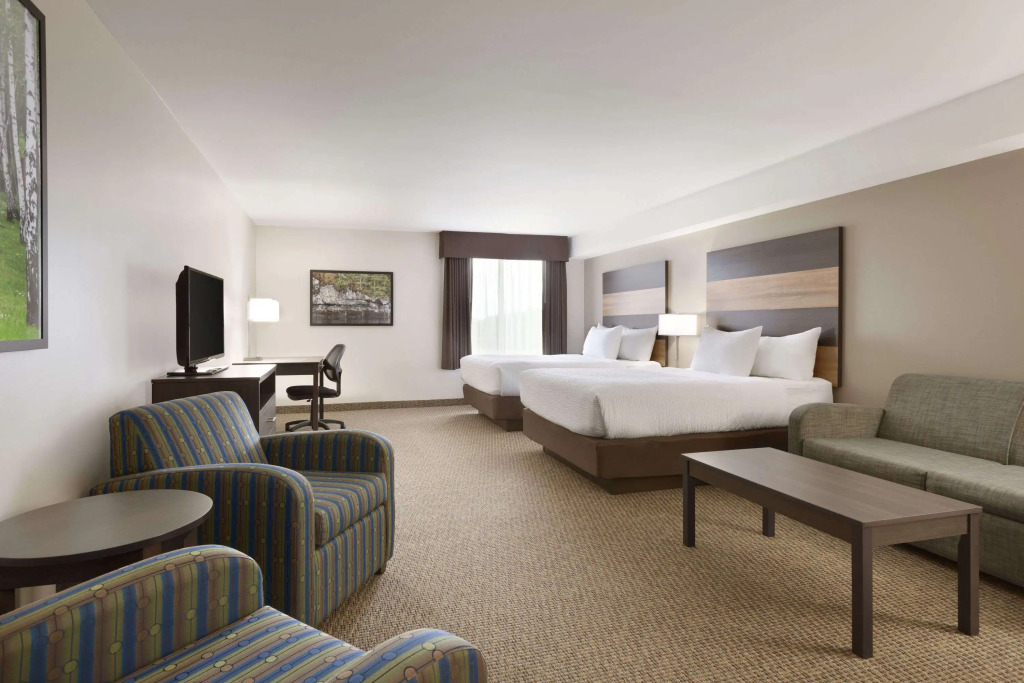 Days Inn & Suites by Wyndham Lindsay