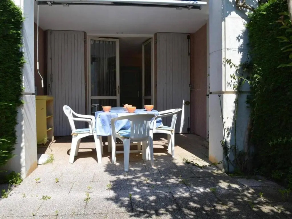 Appartement Le Lavandou, 1 pièce, 4 personnes - FR-1-251-375