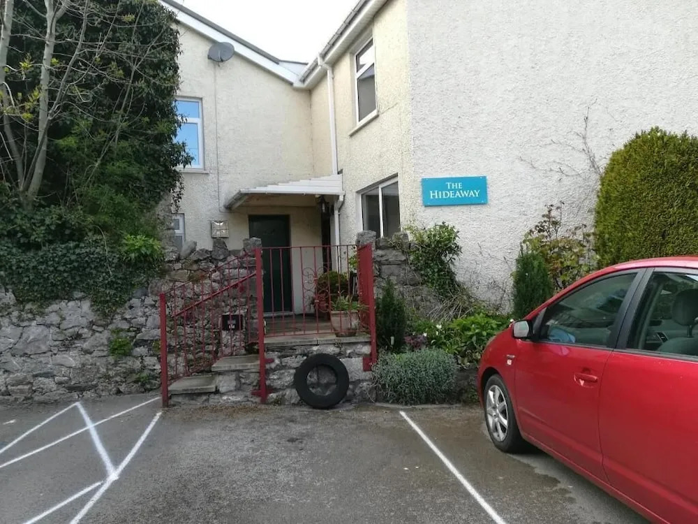 Hideaway At Thornleigh Hotel