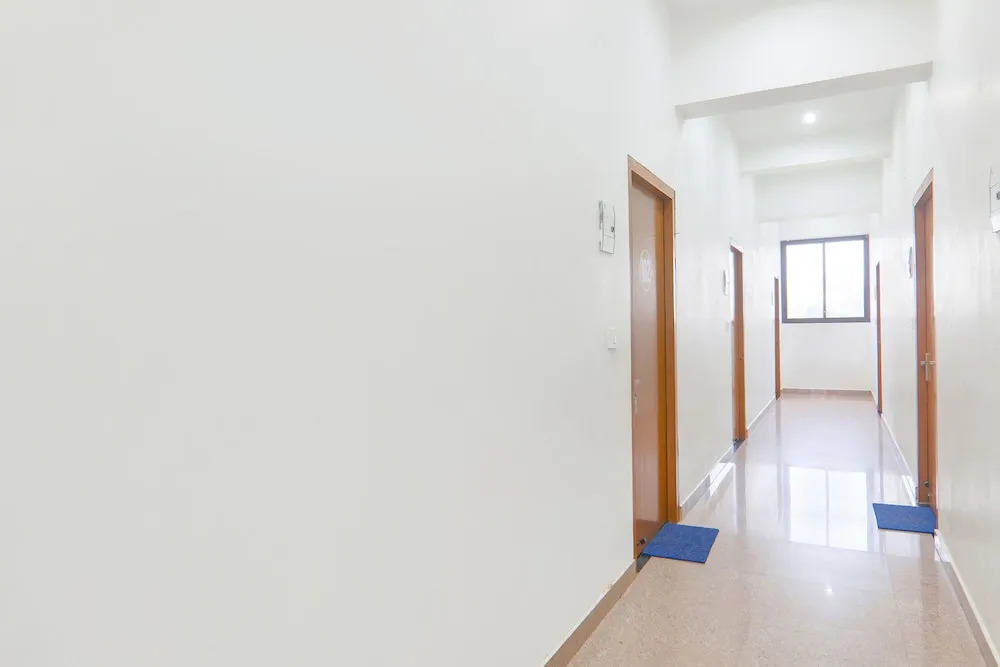 Fabhotel Trayamb