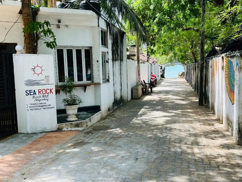 Sea Rock Beach Hotel