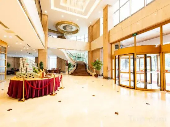 Starway Hotel (Jiangyin Nanmen Babaiban)