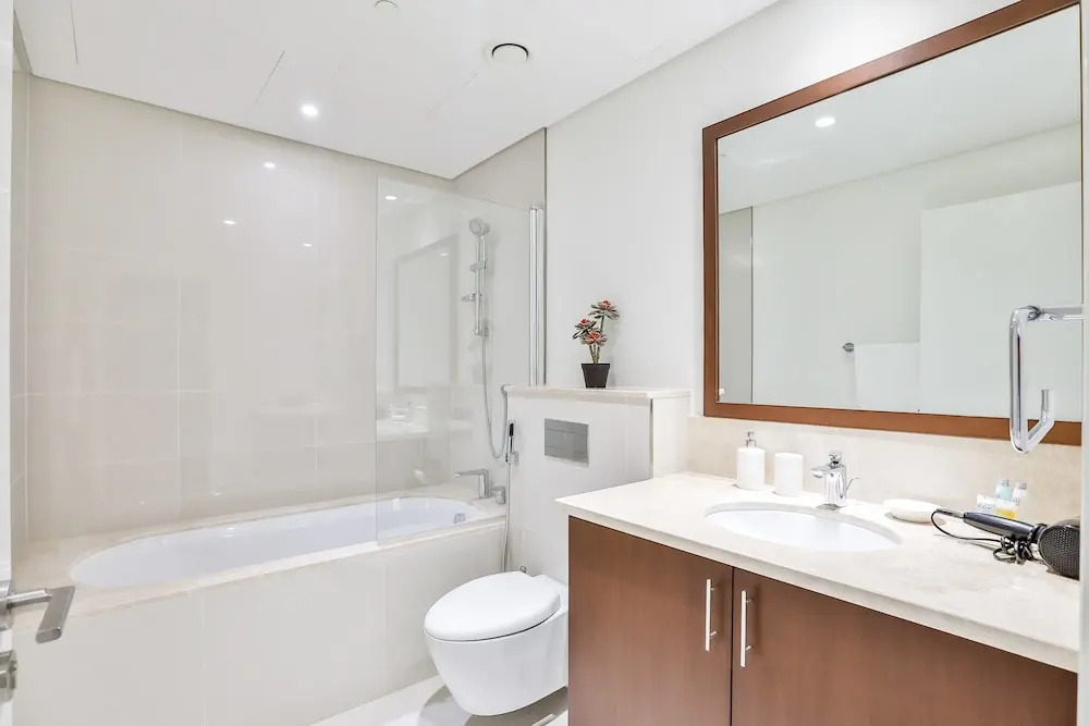 Driven Holiday Homes- Crescent Boulevard