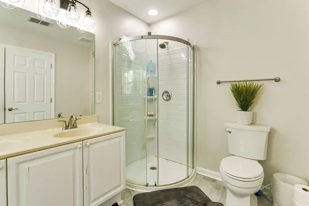 < 2 Mi to Dtwn Hagerstown: Townhome w/ Fireplace