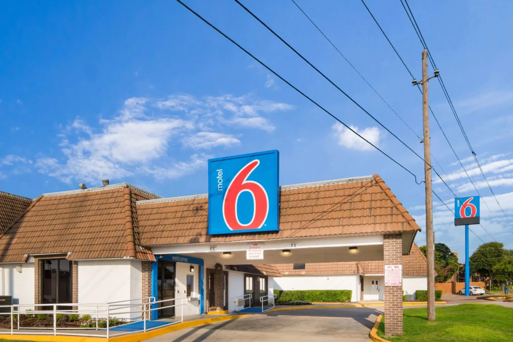 Motel 6-Duncanville, TX - Dallas