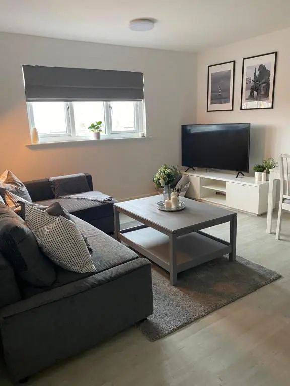 Coalhouse Apartment