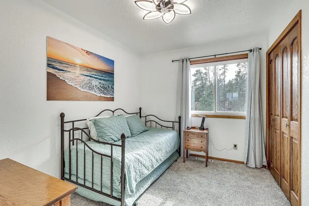 Scenic & Serene Rapid City Getaway on 1 1/2 Acres!