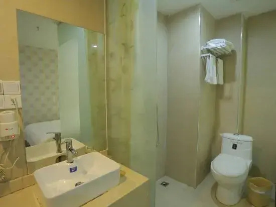 Constellation Hotel