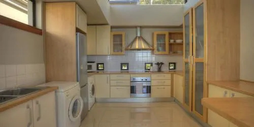 16 Springbok Road