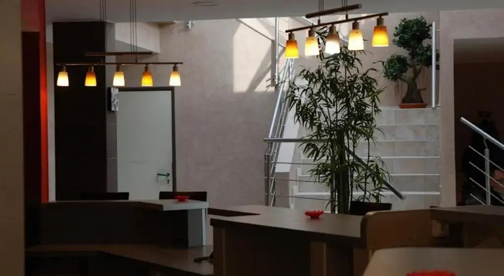 HOTEL RESTAURANT PARIS PACIFIC PARIS-VILLEJUIF- PRES DU METRO LHAY LES ROSES LIGNE 14 - Direct PARIS-AEROPORT ORLY ET INSTITUT GUSTAVE ROUSSY