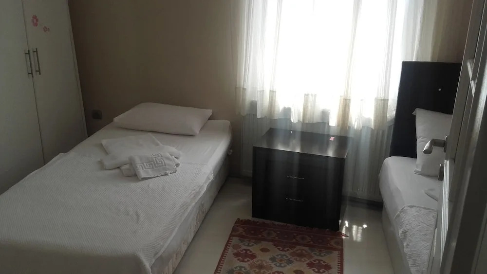 Turquoise Family Suites Apartment