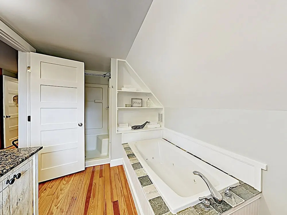 Chic Coastal W/ Large Backyard, Near Beach 3 Bedroom Home