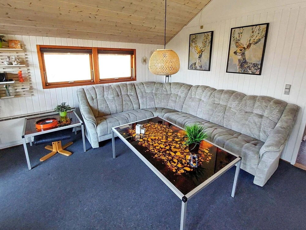 Pleasant Holiday Home in Hemmet near Sea