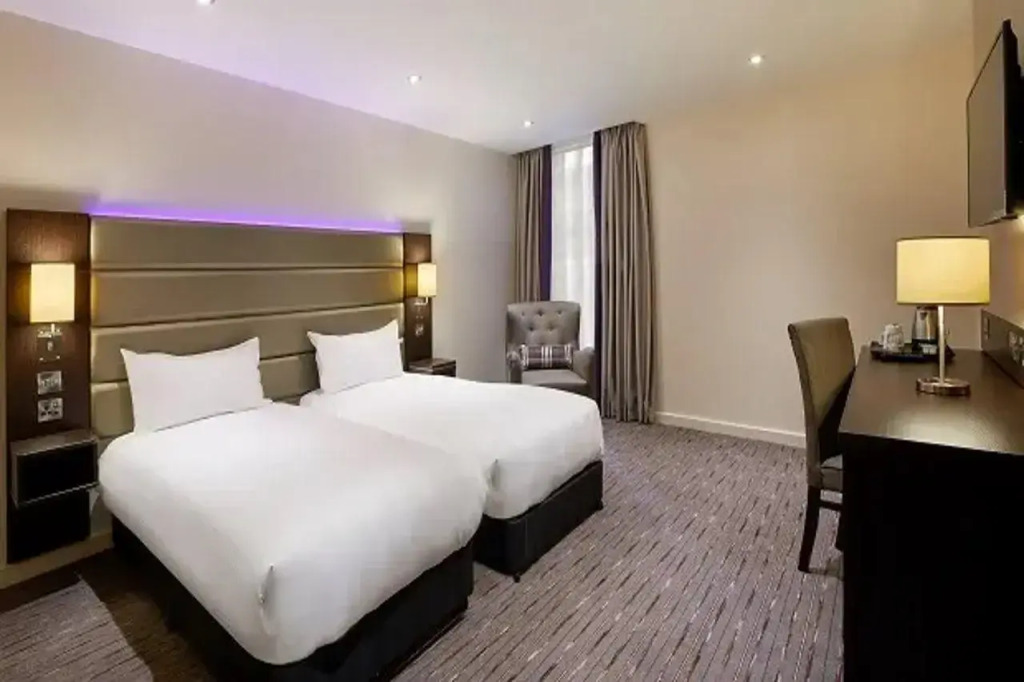 Premier Inn Leeds East