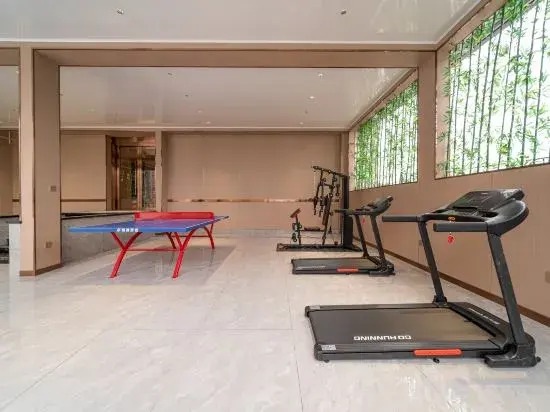 Ling Yun Hua Guan Hotel