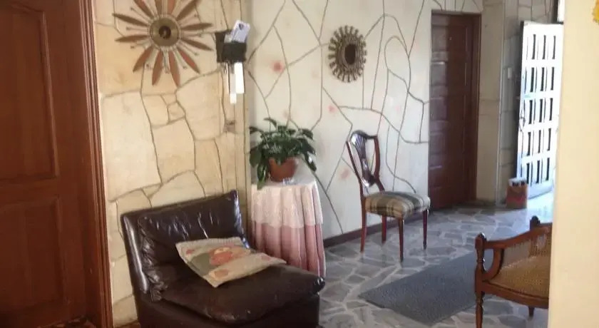 Apartasuites 112