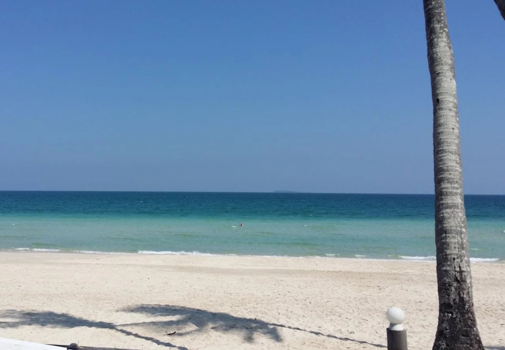 Nana Beach Hotel