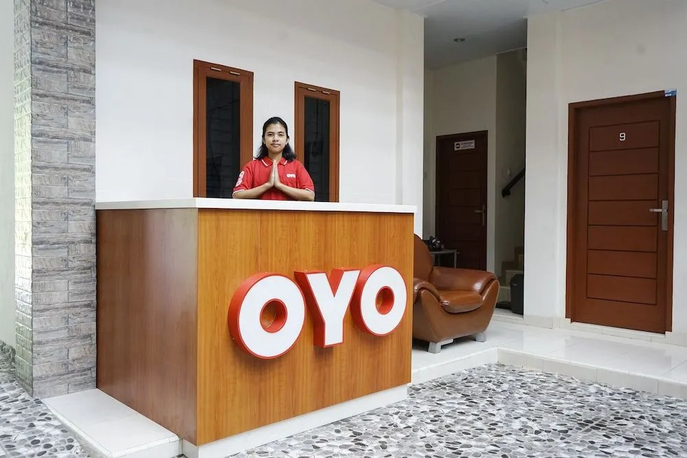 Oyo 1076 Dmc Homestay