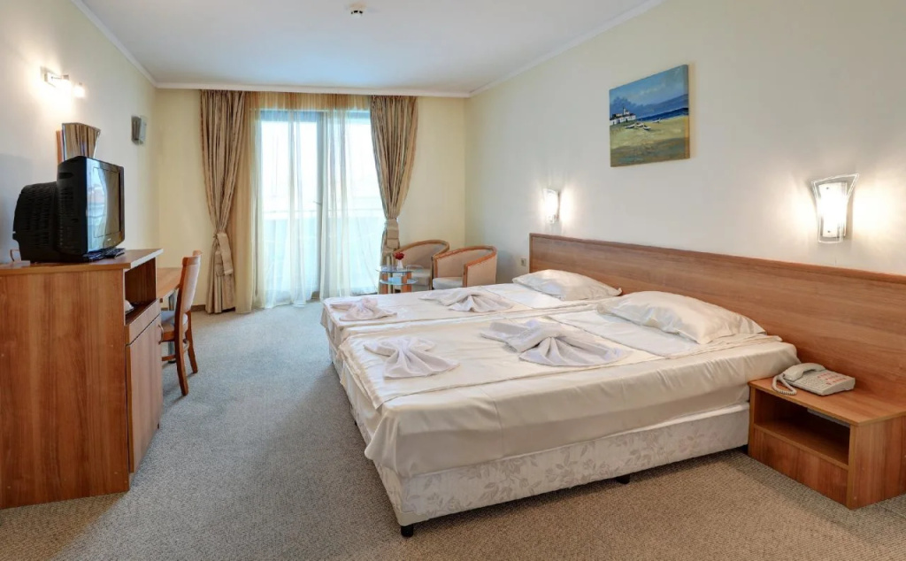 Lalov Egrek Hotel