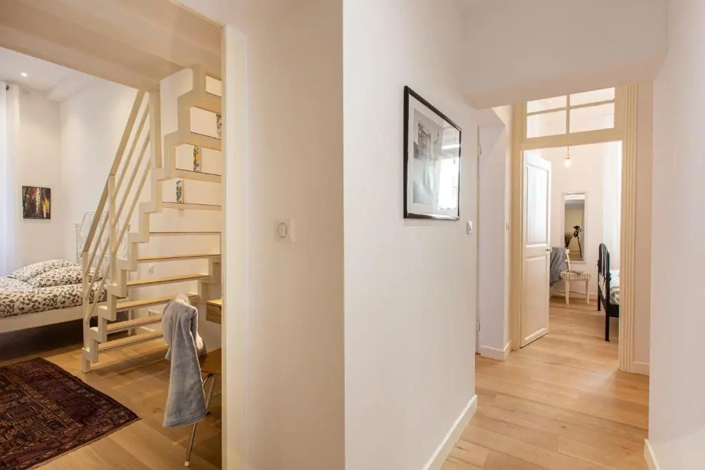 St Vincent - 3 BEDROOMS, MAGNIFICENT,VASTE, SUNNY, A/C, WIFI