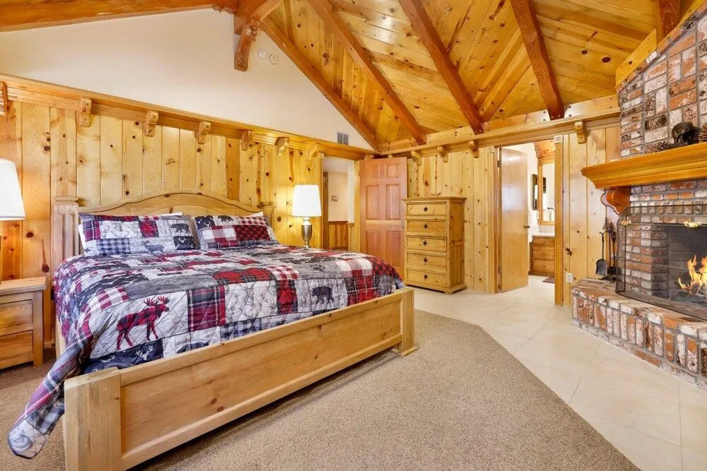 Bearfoot Lodge #2030 by Big Bear Vacations