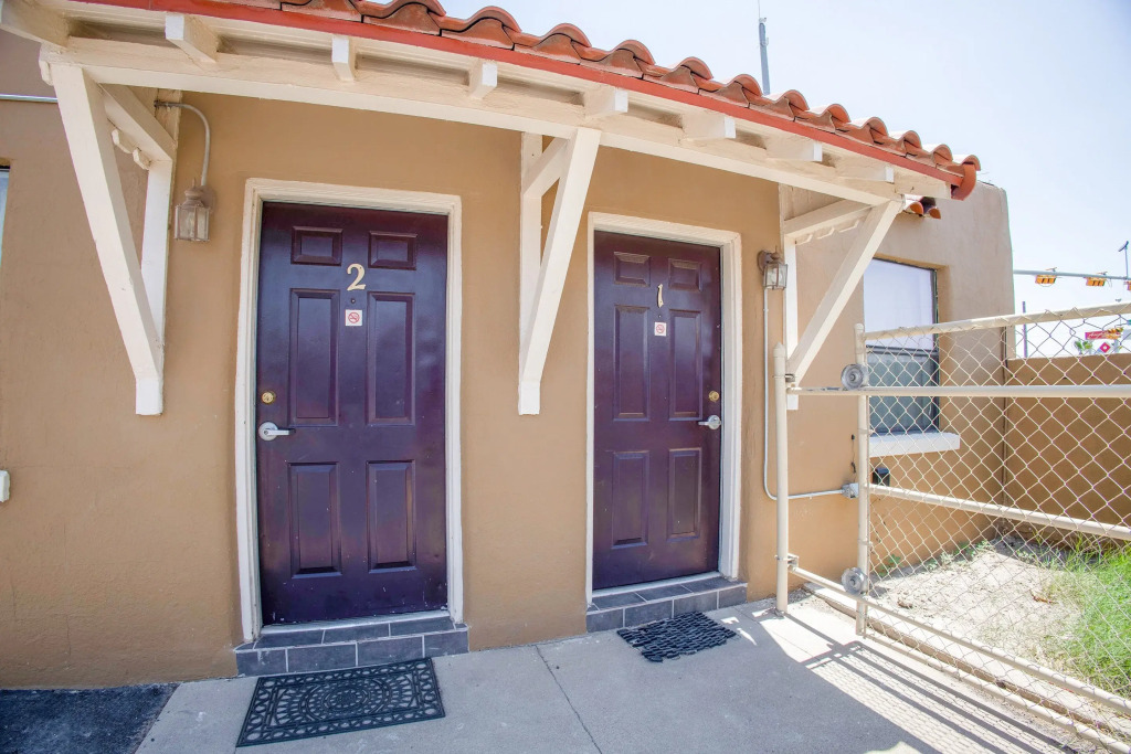 Sands Motel By OYO El Paso near Airport