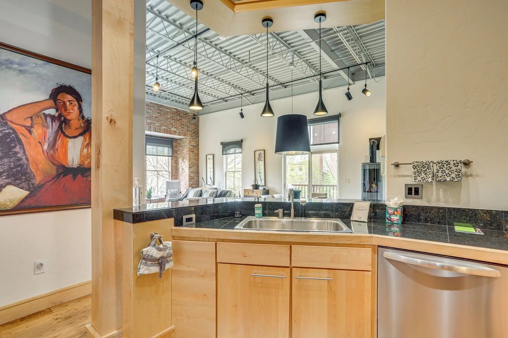 Near Trail: Dtwn Eagle Ranch Condo w/ Balcony