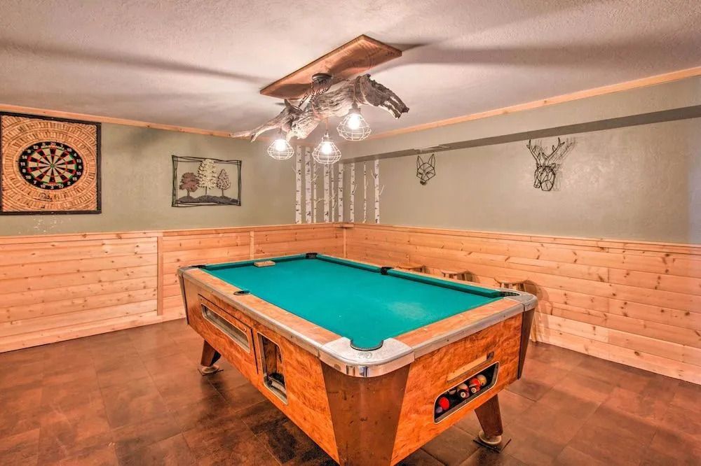 Angel Fire Cabin w/ Game Room ~ 4 Mi to Ski Resort