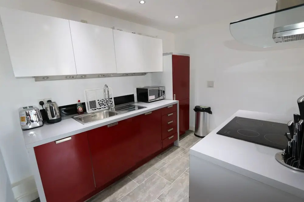 Modern One Bed City Centre Apartment in Southside