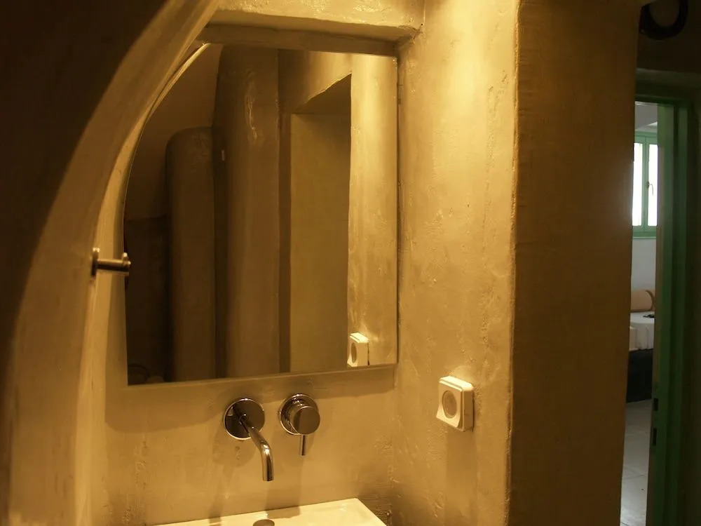 Mythos Traditional Stonehouse