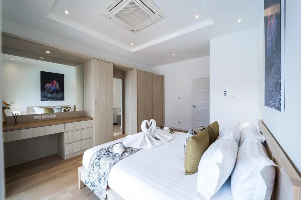 New Modern 3 Bedroom Pool Villa - MB3