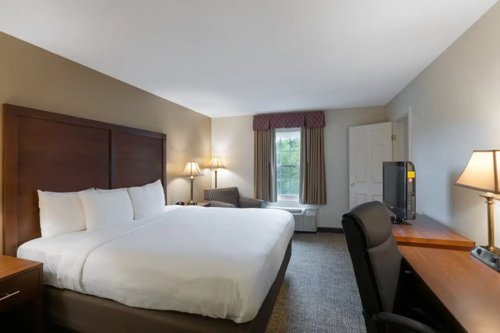 MainStay Suites Foxboro – Mansfield