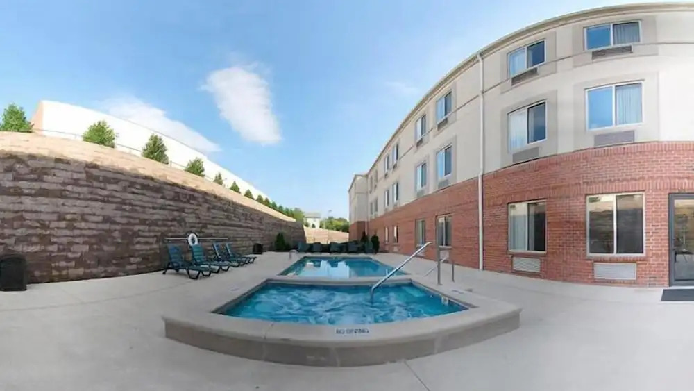 Sleep Inn & Suites