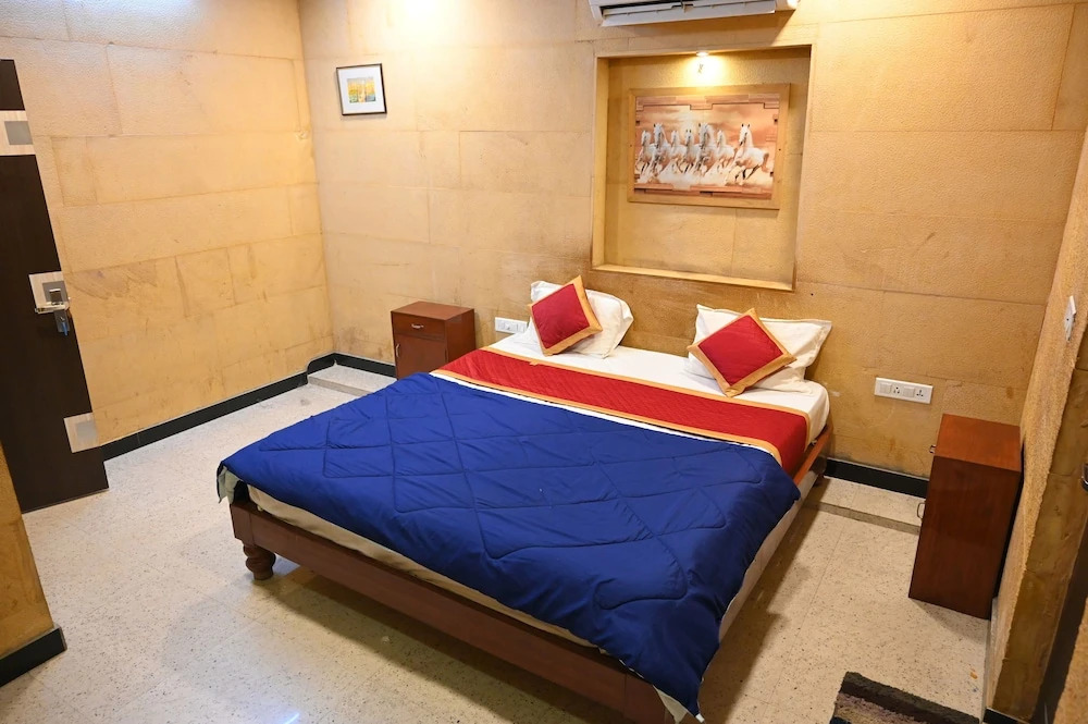Bhagyashree Hotel